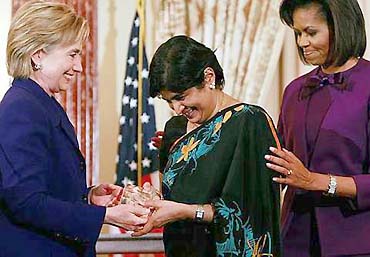 Bar Council president receives award from Hilary Clinton